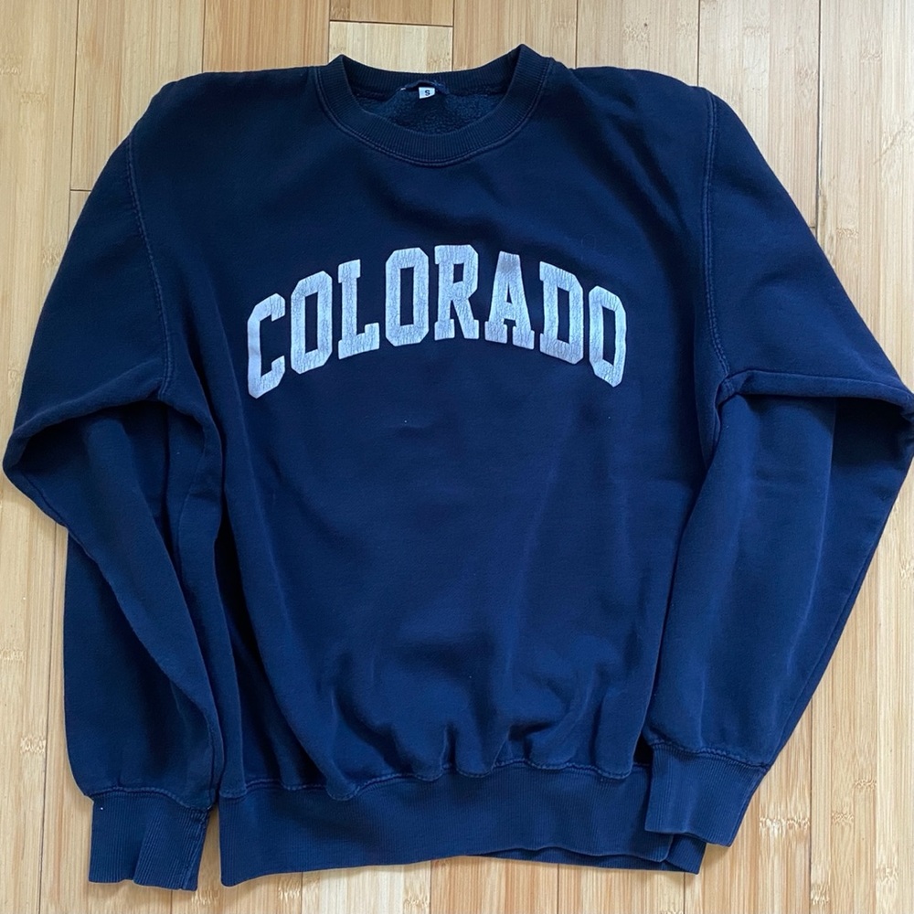 BRANDY MELVILLE COLORADO CREW NECK SWEATSHIRT
